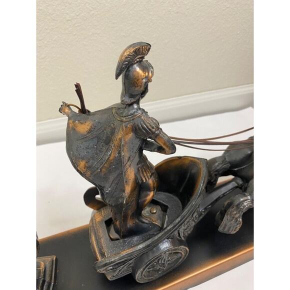 Vintage Roman Empire Gladiator Horse Drawn Chariot Mantel Desk Clock - Picture 14 of 16